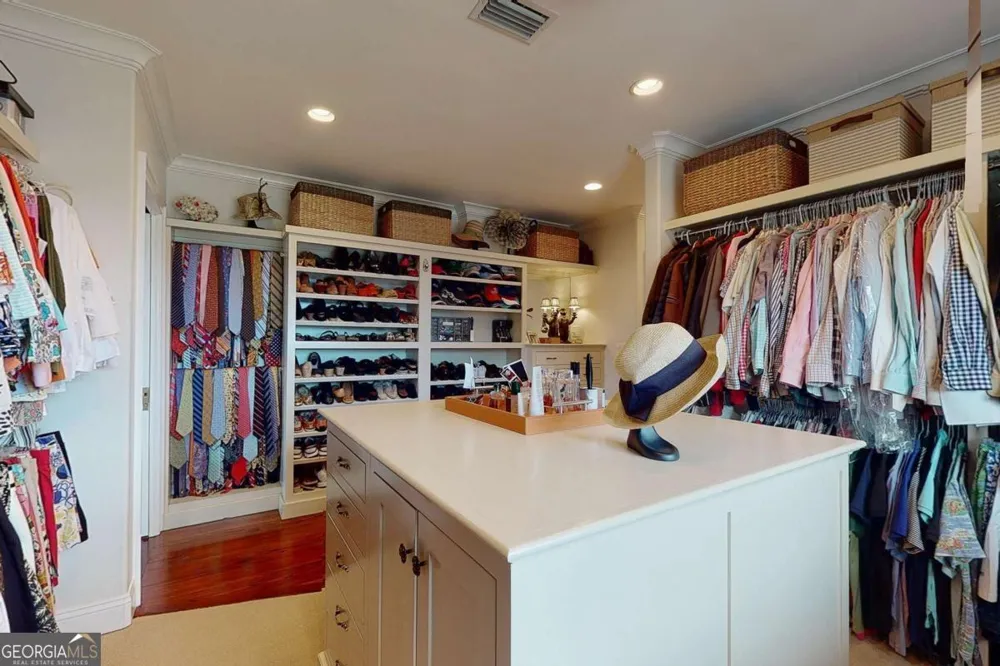400 Stevens RD St. Simons, GA 31522