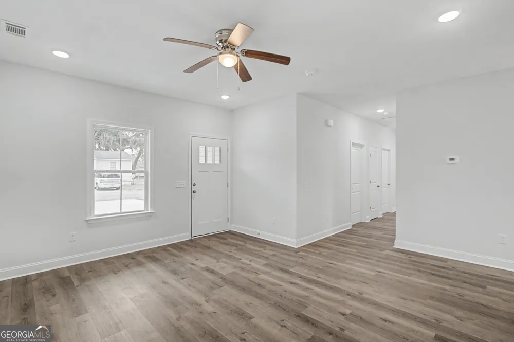205 Bagley AVE Hinesville, GA 31313