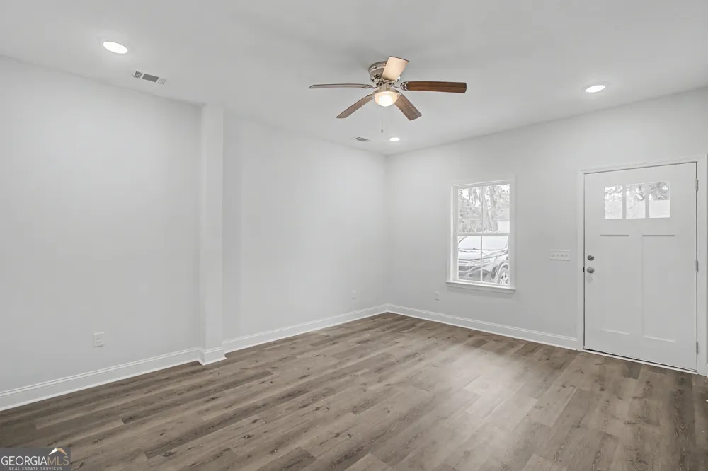205 Bagley AVE Hinesville, GA 31313