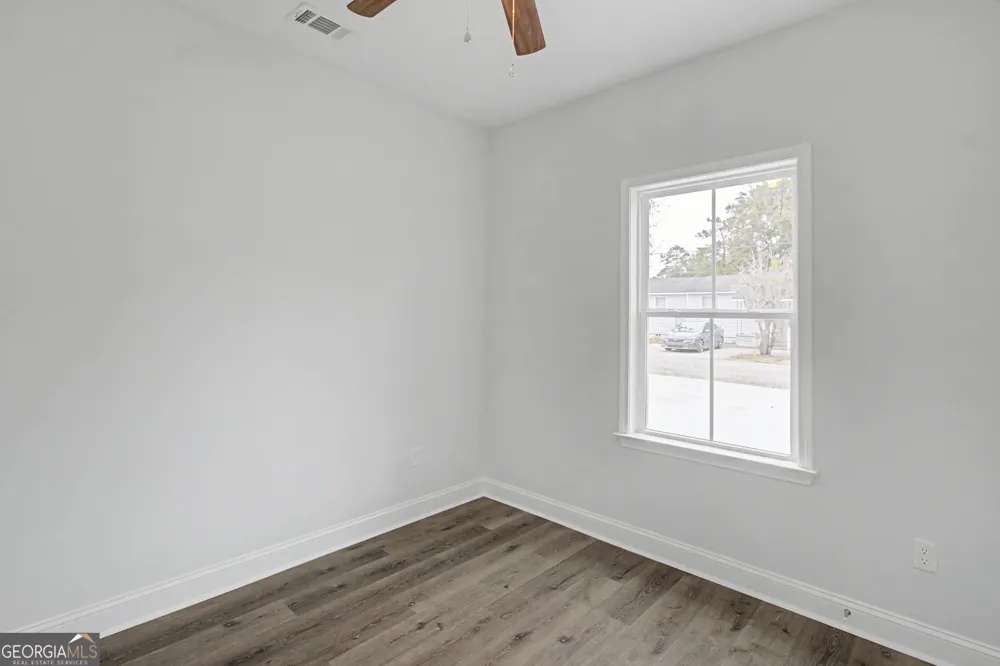205 Bagley AVE Hinesville, GA 31313