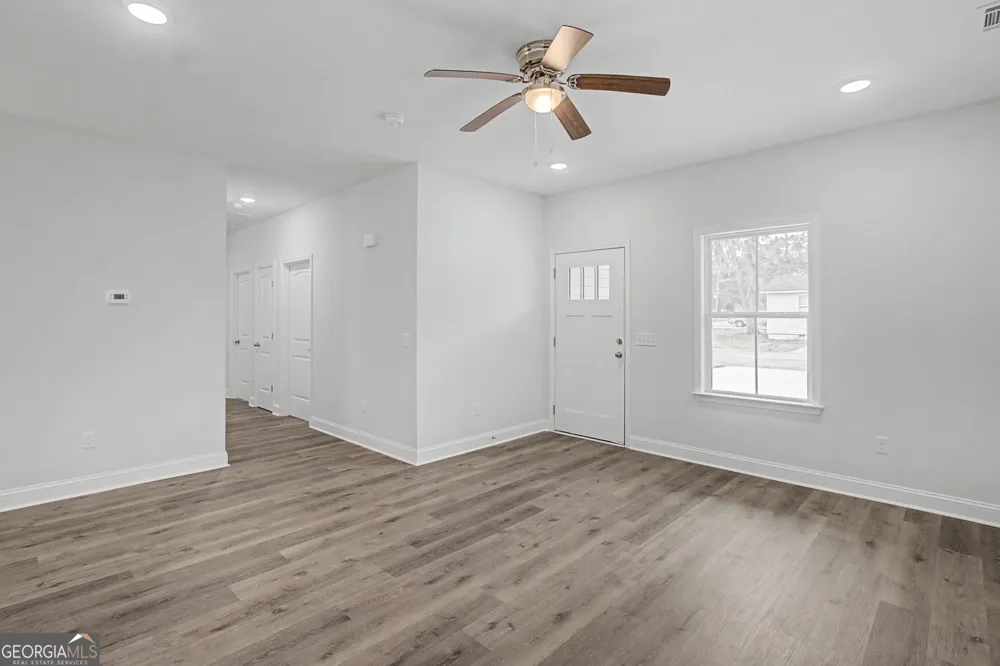 205 Bagley AVE Hinesville, GA 31313