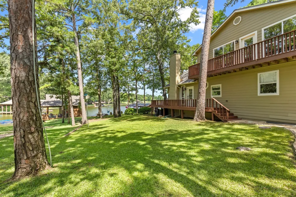 115 Larsen Ln Scroggins, TX 75480