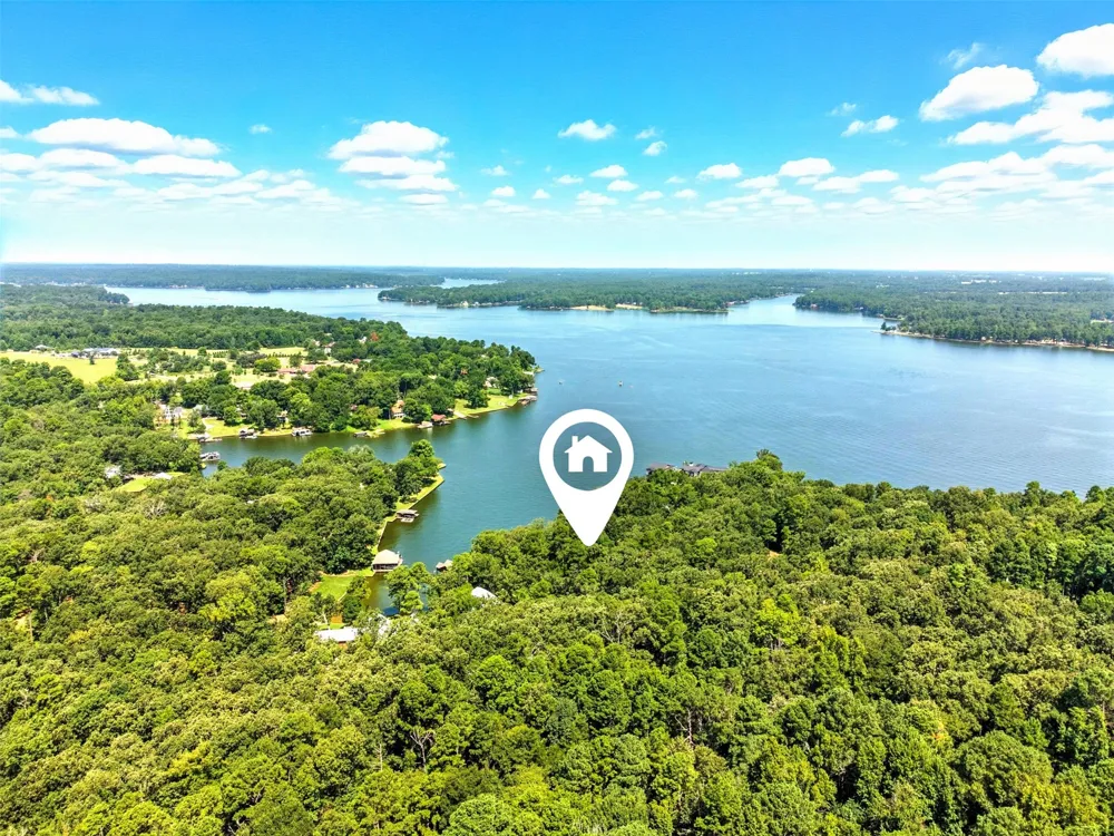 115 Larsen Ln Scroggins, TX 75480
