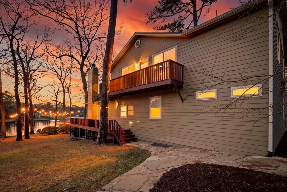 115 Larsen Ln Scroggins, TX 75480