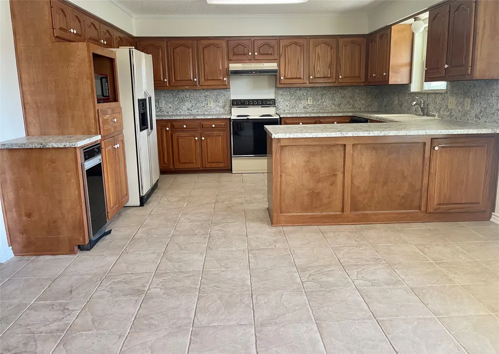 1624 County Road 1560 Alba, TX 75410