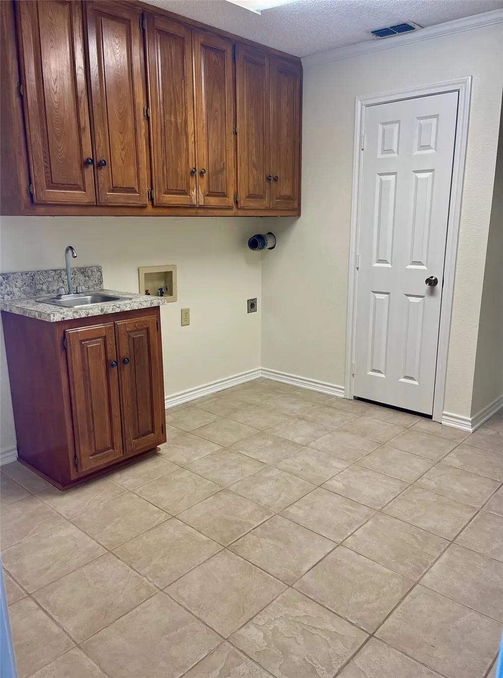 1624 County Road 1560 Alba, TX 75410