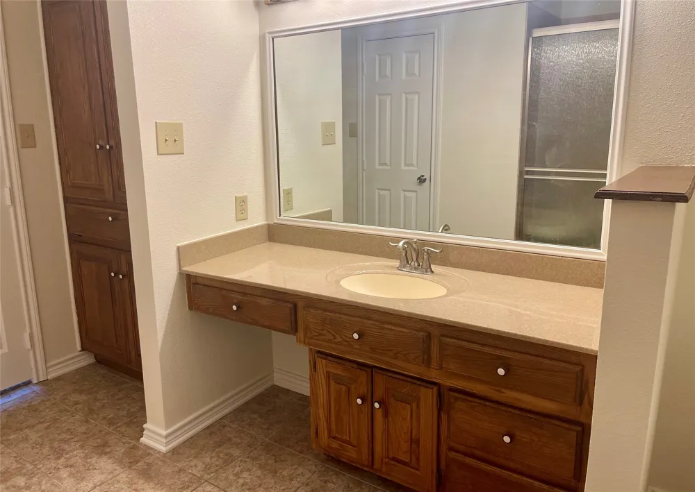1624 County Road 1560 Alba, TX 75410