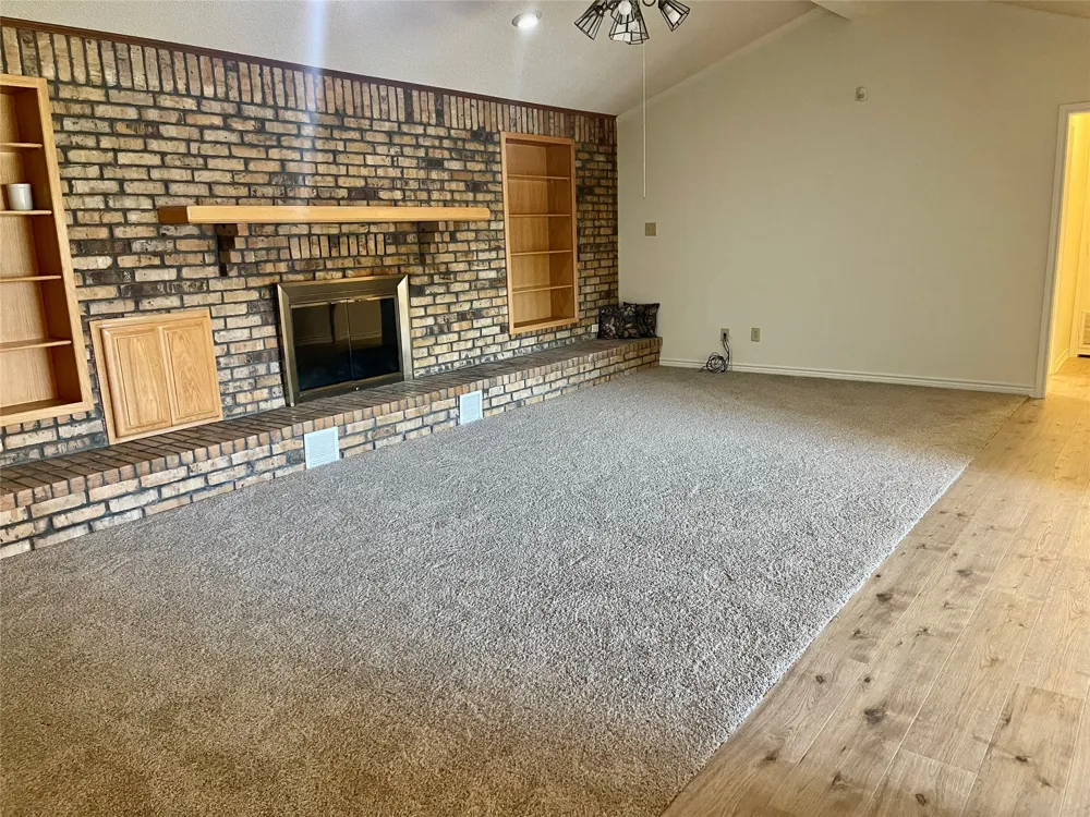1624 County Road 1560 Alba, TX 75410