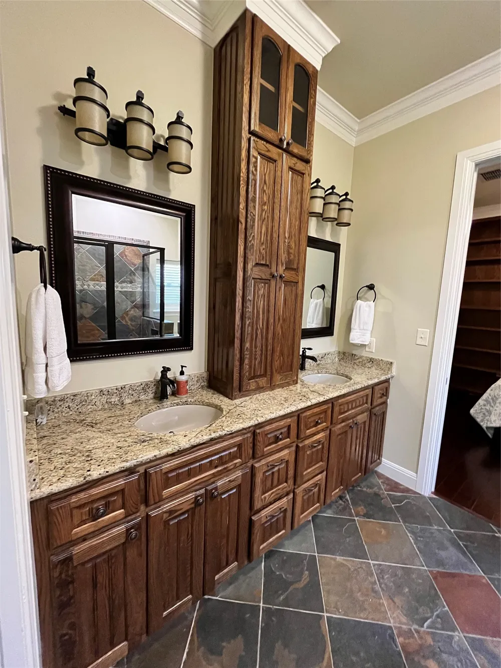 1255 County Road 3400 Emory, TX 75440