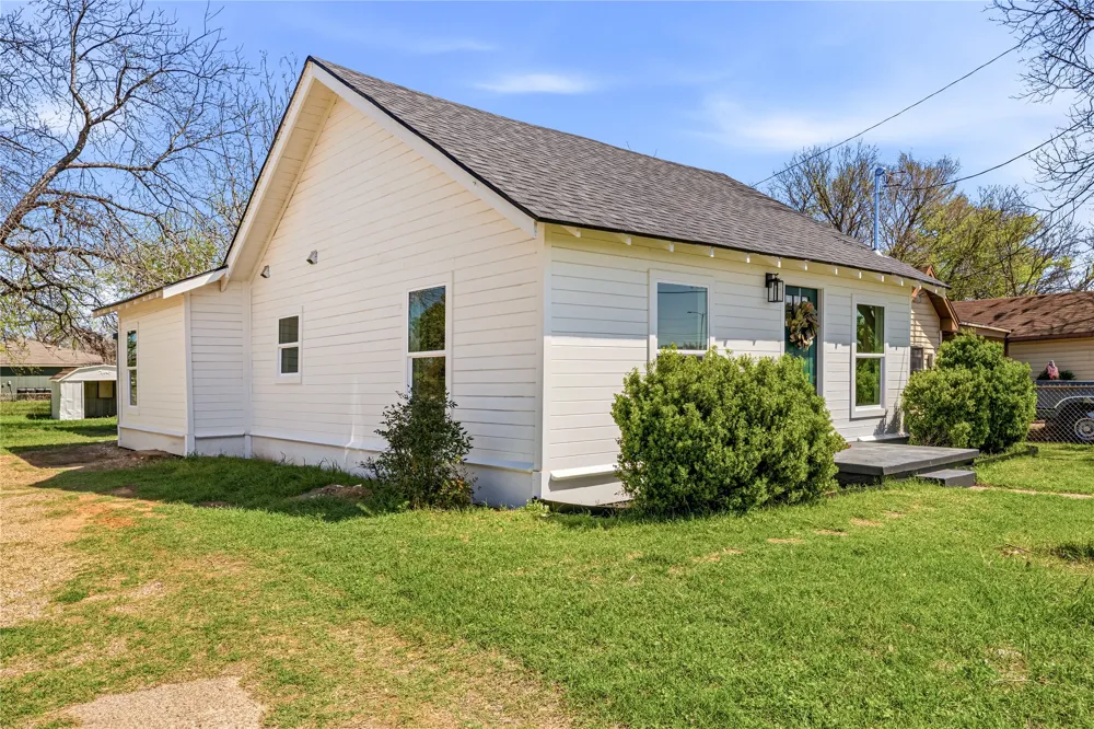 815 Garrison Street Waco, TX 76704