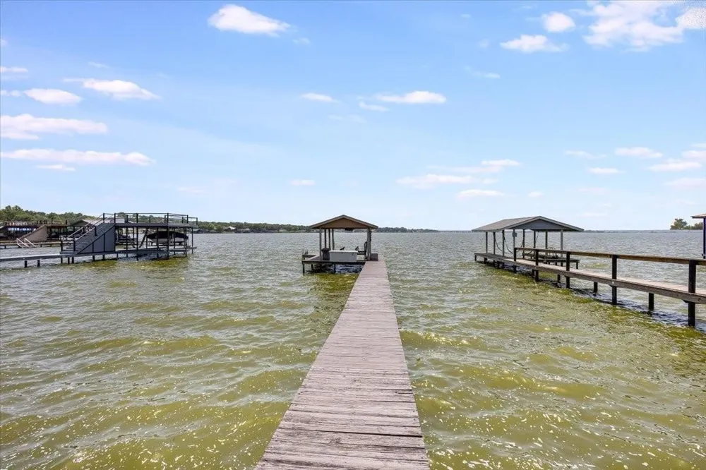 219 Admiral Drive Gun Barrel City, TX 75156