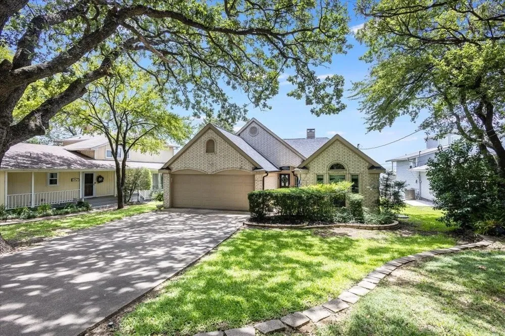 219 Admiral Drive Gun Barrel City, TX 75156