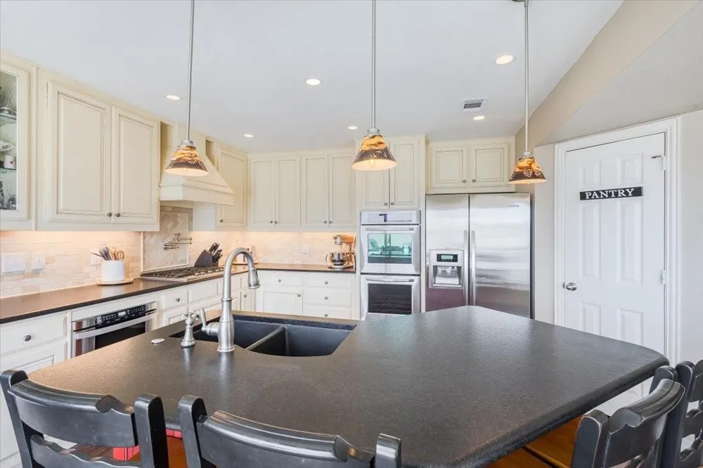 219 Admiral Drive Gun Barrel City, TX 75156