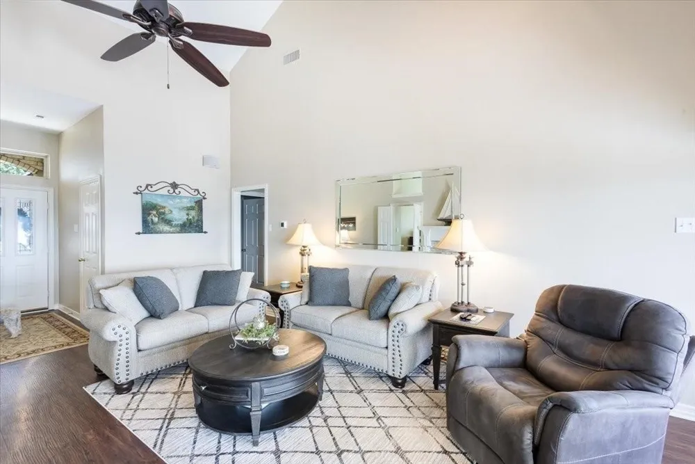 219 Admiral Drive Gun Barrel City, TX 75156