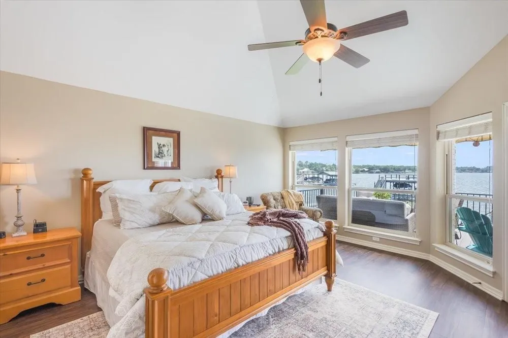 219 Admiral Drive Gun Barrel City, TX 75156