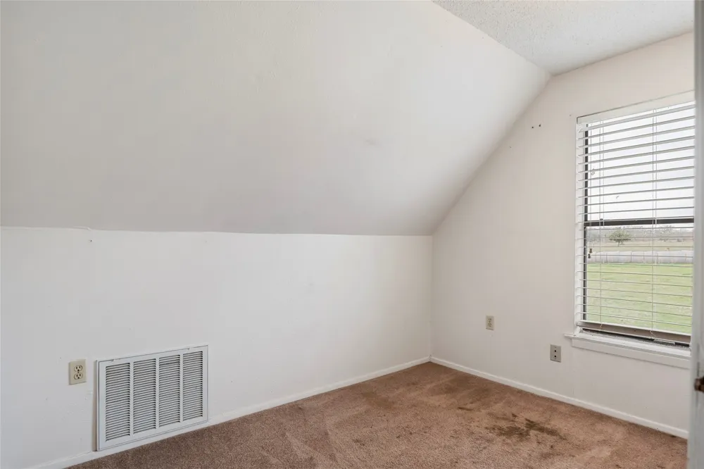 1106 Hcr 1414 Covington, TX 76636