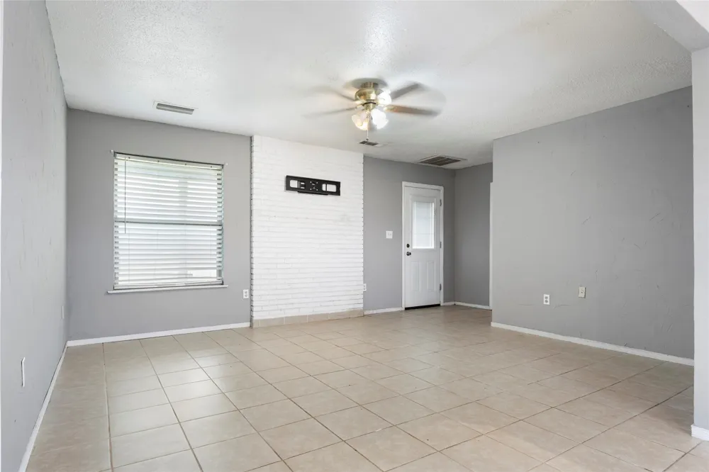 1106 Hcr 1414 Covington, TX 76636