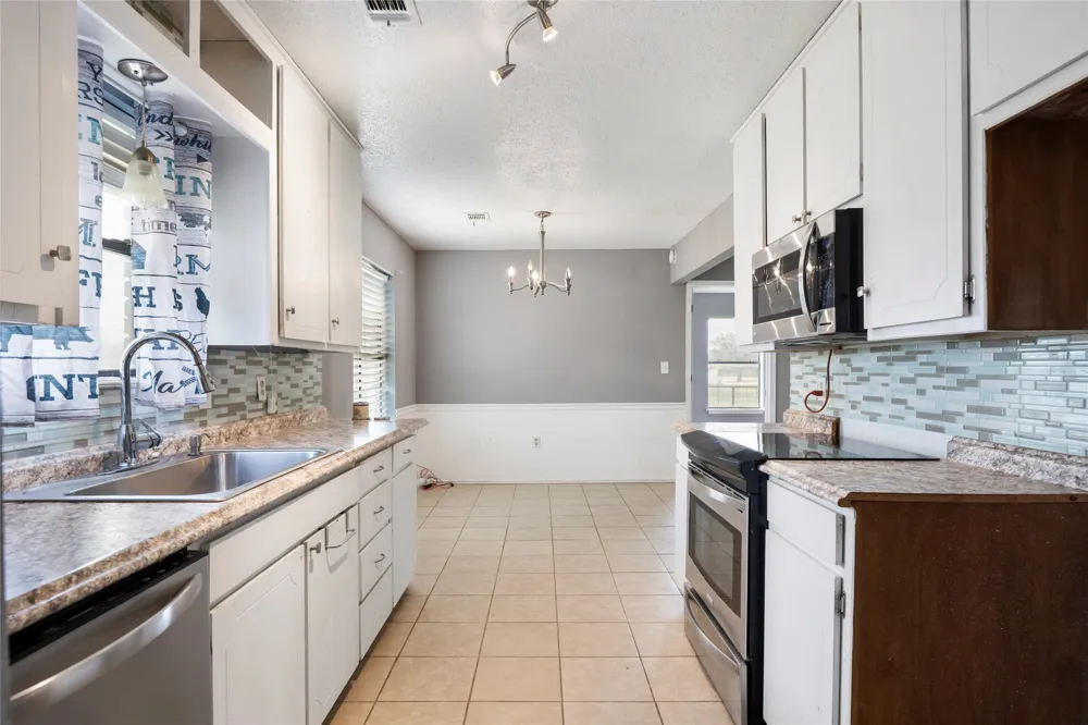 1106 Hcr 1414 Covington, TX 76636