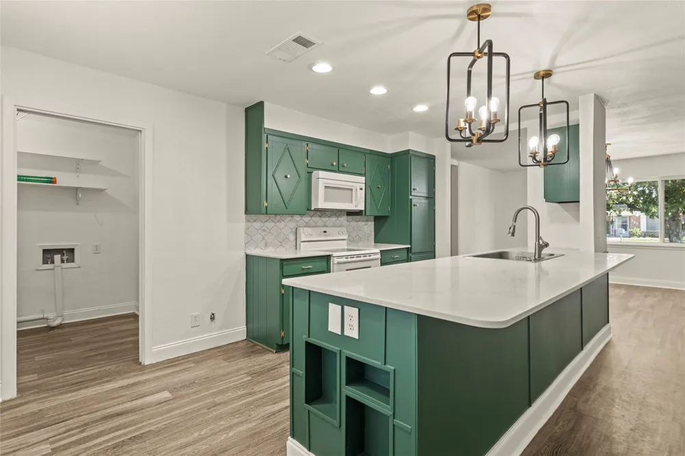 104 E Santa Anna Drive Robinson, TX 76706