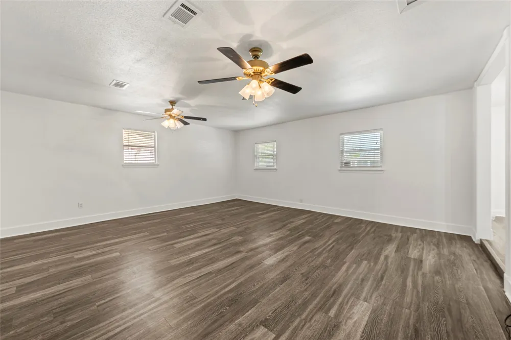 104 E Santa Anna Drive Robinson, TX 76706