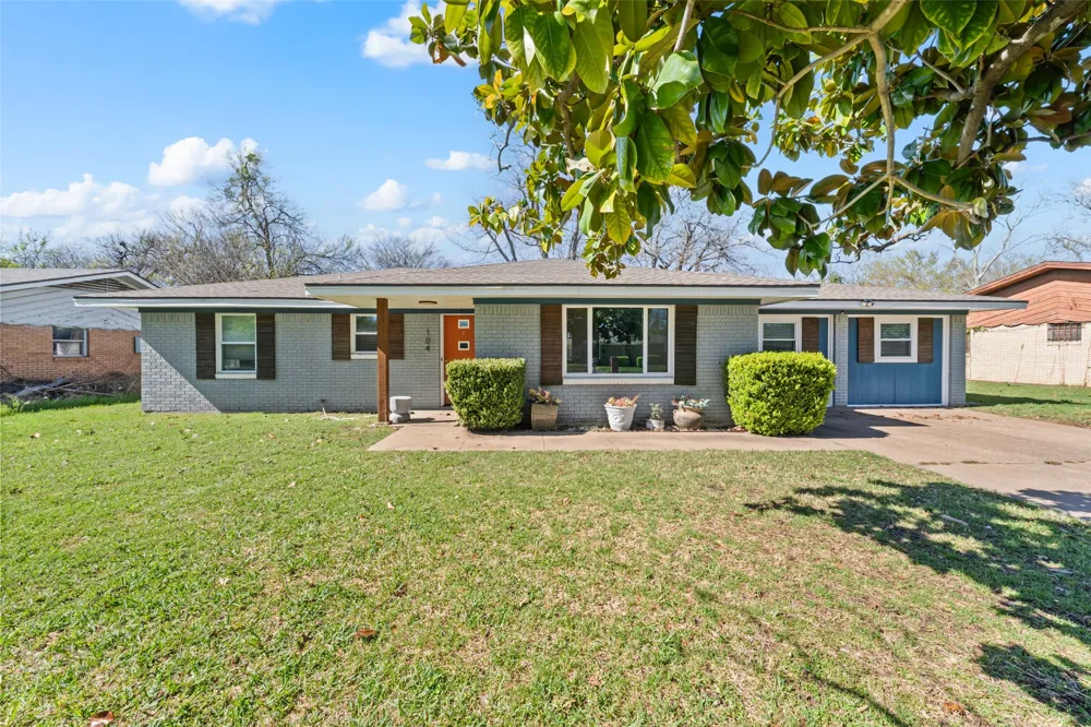 104 E Santa Anna Drive Robinson, TX 76706