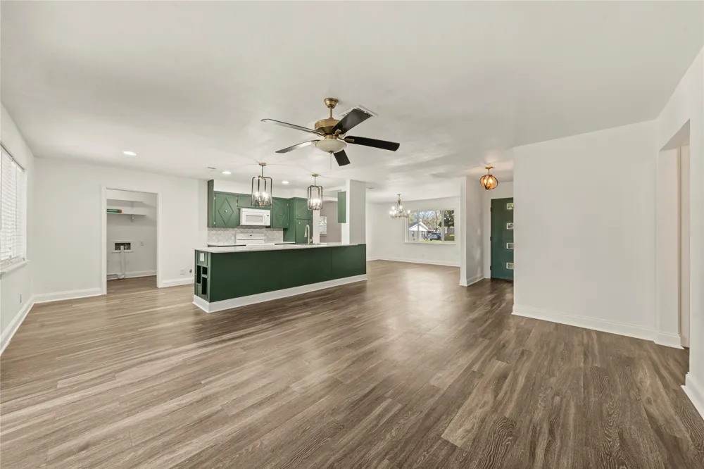 104 E Santa Anna Drive Robinson, TX 76706