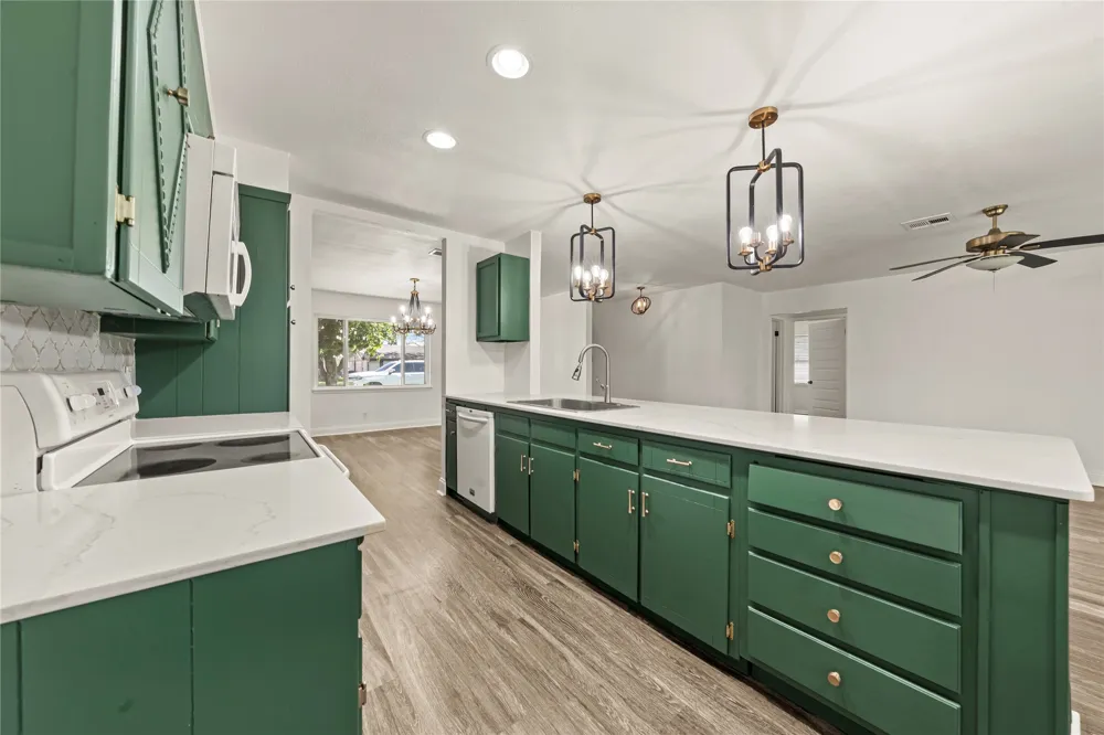 104 E Santa Anna Drive Robinson, TX 76706