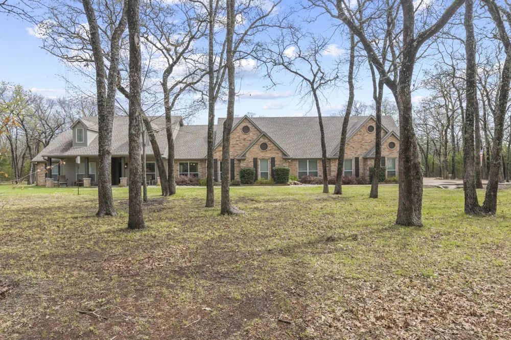 6675 County Road 2560 Quinlan, TX 75474