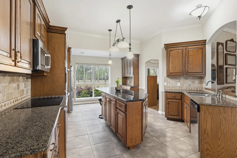 6675 County Road 2560 Quinlan, TX 75474