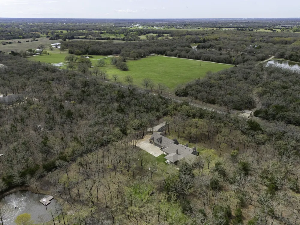 6675 County Road 2560 Quinlan, TX 75474