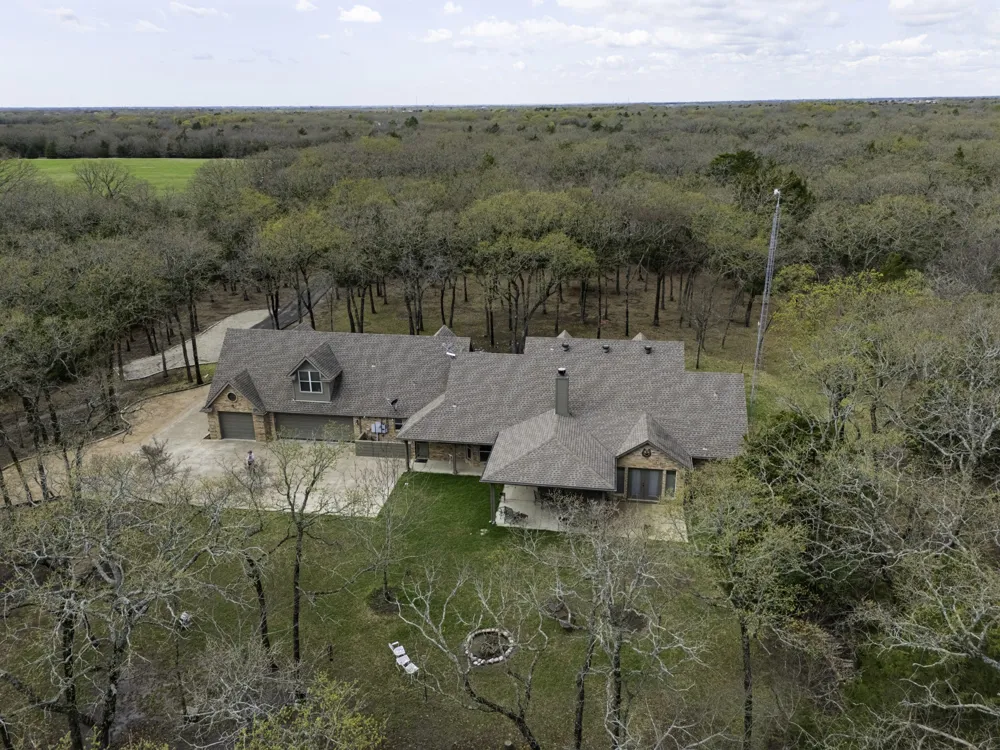 6675 County Road 2560 Quinlan, TX 75474