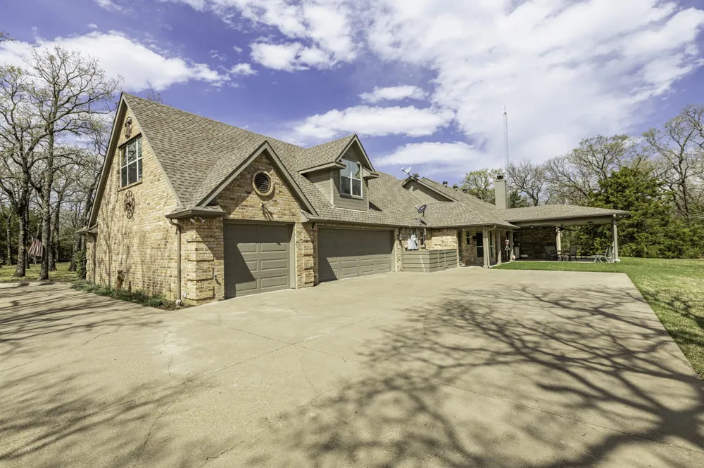 6675 County Road 2560 Quinlan, TX 75474