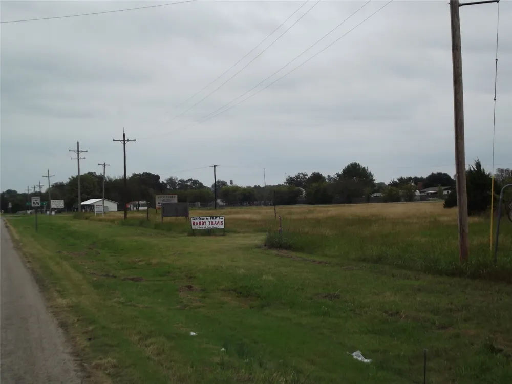 501 S Ray Roberts Parkway Tioga, TX 76271