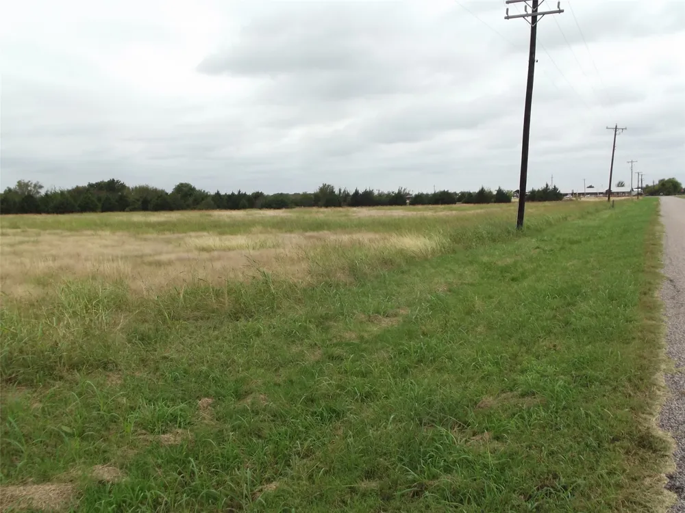 501 S Ray Roberts Parkway Tioga, TX 76271