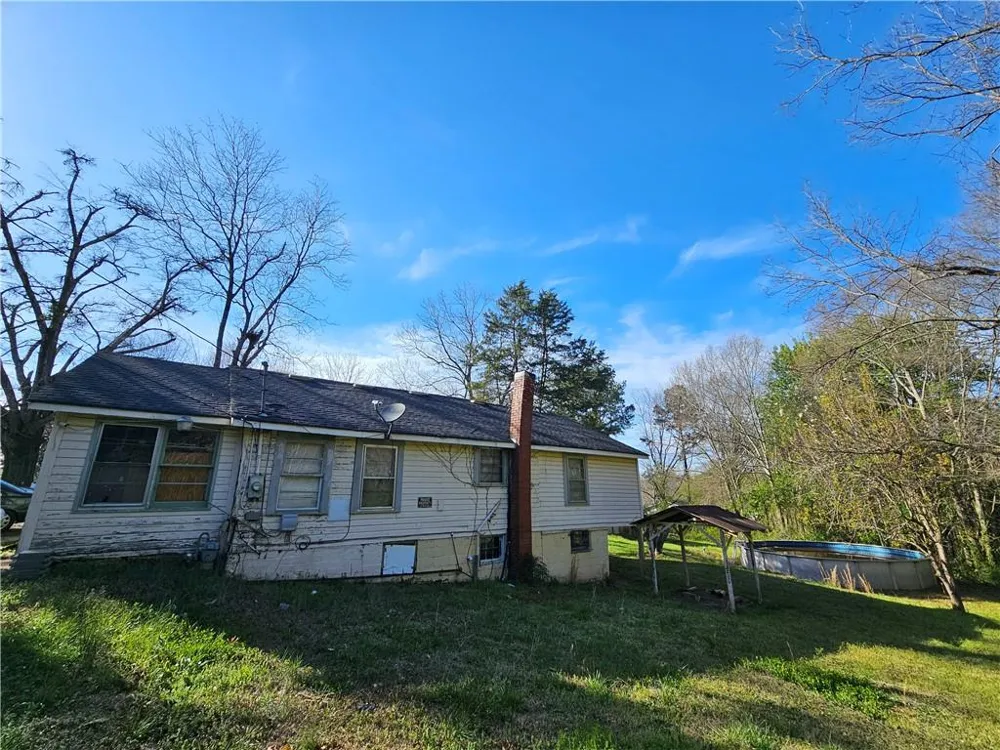 129 Brady Street Toccoa, GA 30577