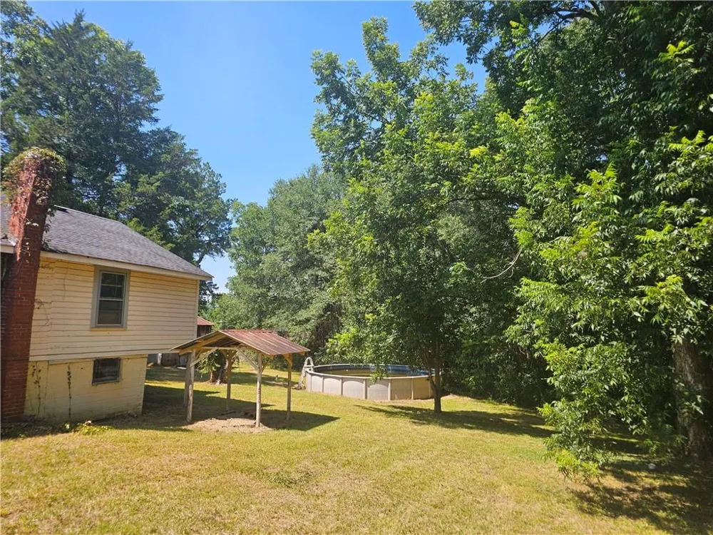 129 Brady Street Toccoa, GA 30577