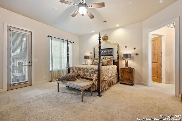2538 COUNTY ROAD 223 Floresville, TX 78114