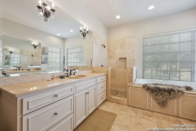 2538 COUNTY ROAD 223 Floresville, TX 78114