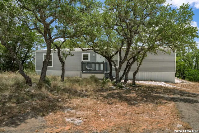 916 private road 2532 Mico, TX 78056
