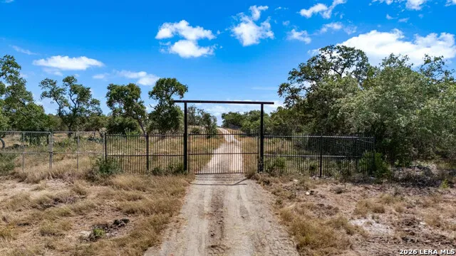 916 private road 2532 Mico, TX 78056