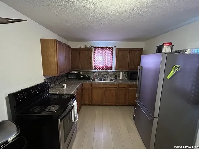 111 SD 58500 Del Rio, TX 78840