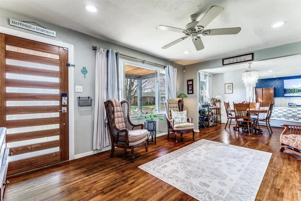 5716 Tracyne Drive Westworth Village, TX 76114