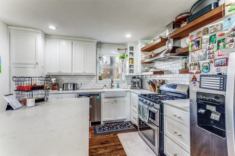 5716 Tracyne Drive Westworth Village, TX 76114