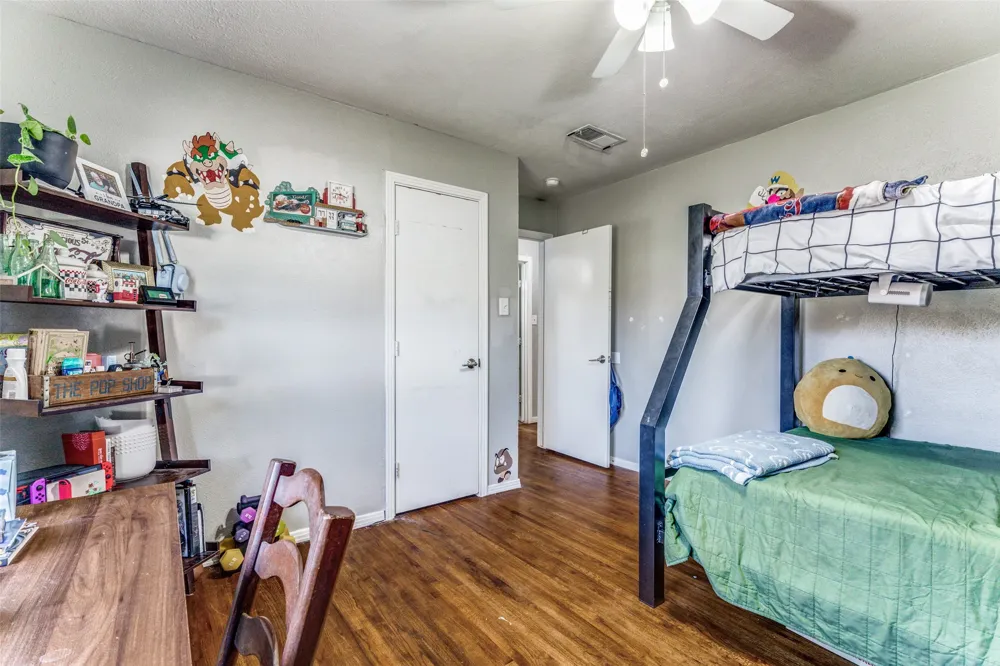 5716 Tracyne Drive Westworth Village, TX 76114