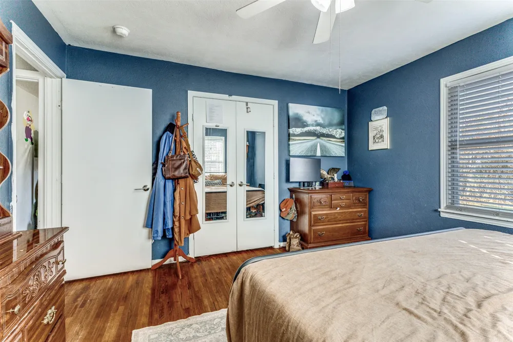 5716 Tracyne Drive Westworth Village, TX 76114