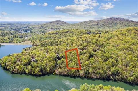 1150 Swallow Point