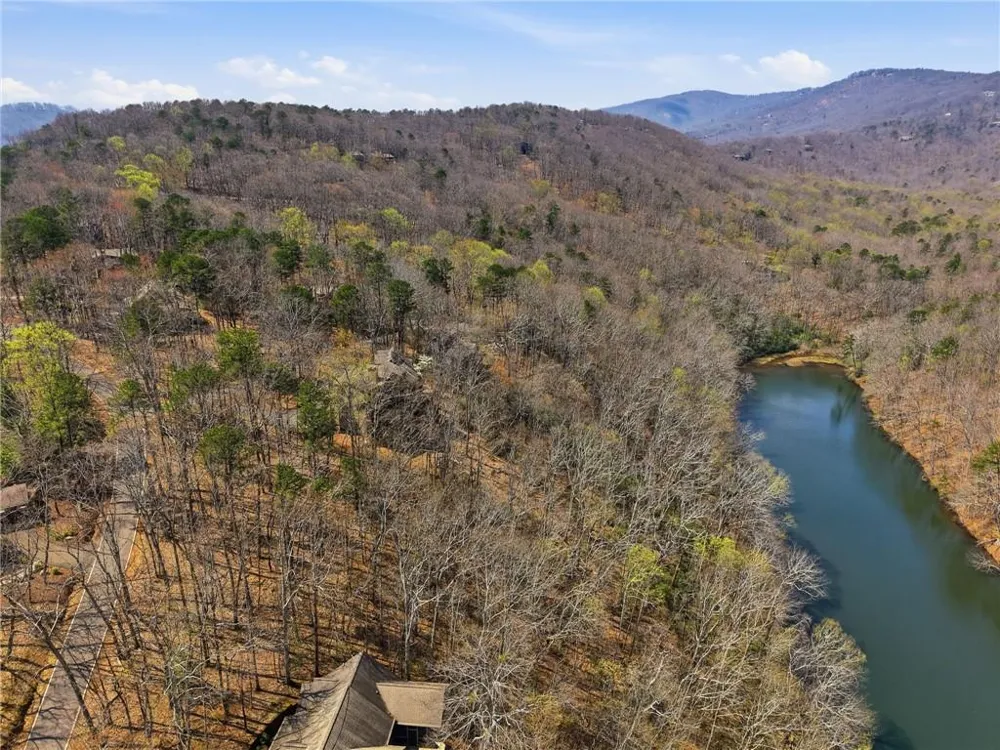 1150 Swallow Point Big Canoe, GA 30143