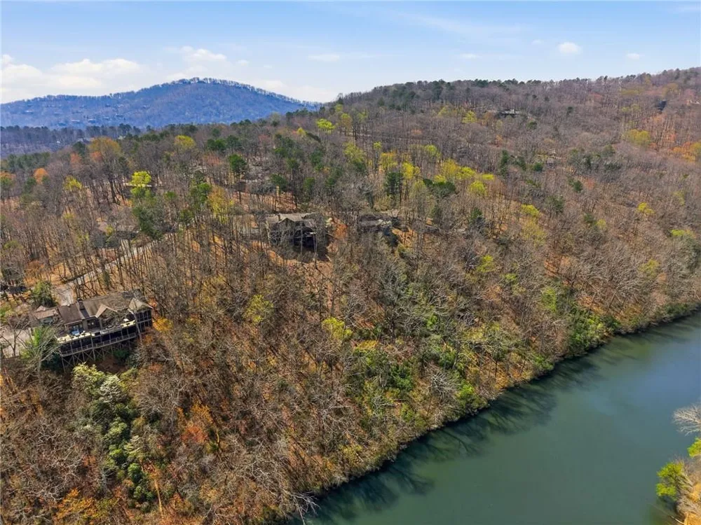 1150 Swallow Point Big Canoe, GA 30143