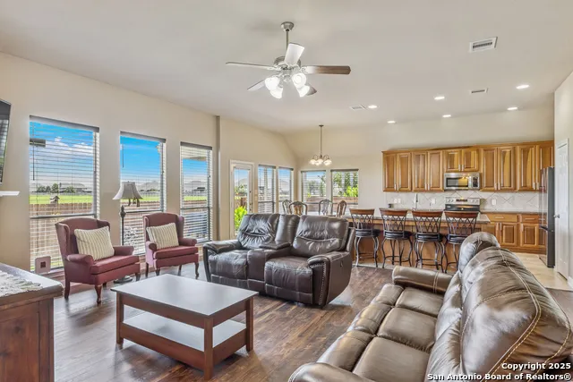 3035 Mustang Meadow Seguin, TX 78155