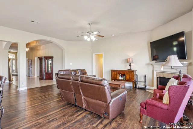 3035 Mustang Meadow Seguin, TX 78155